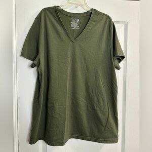 Time and Tru Green V-Neck Tee